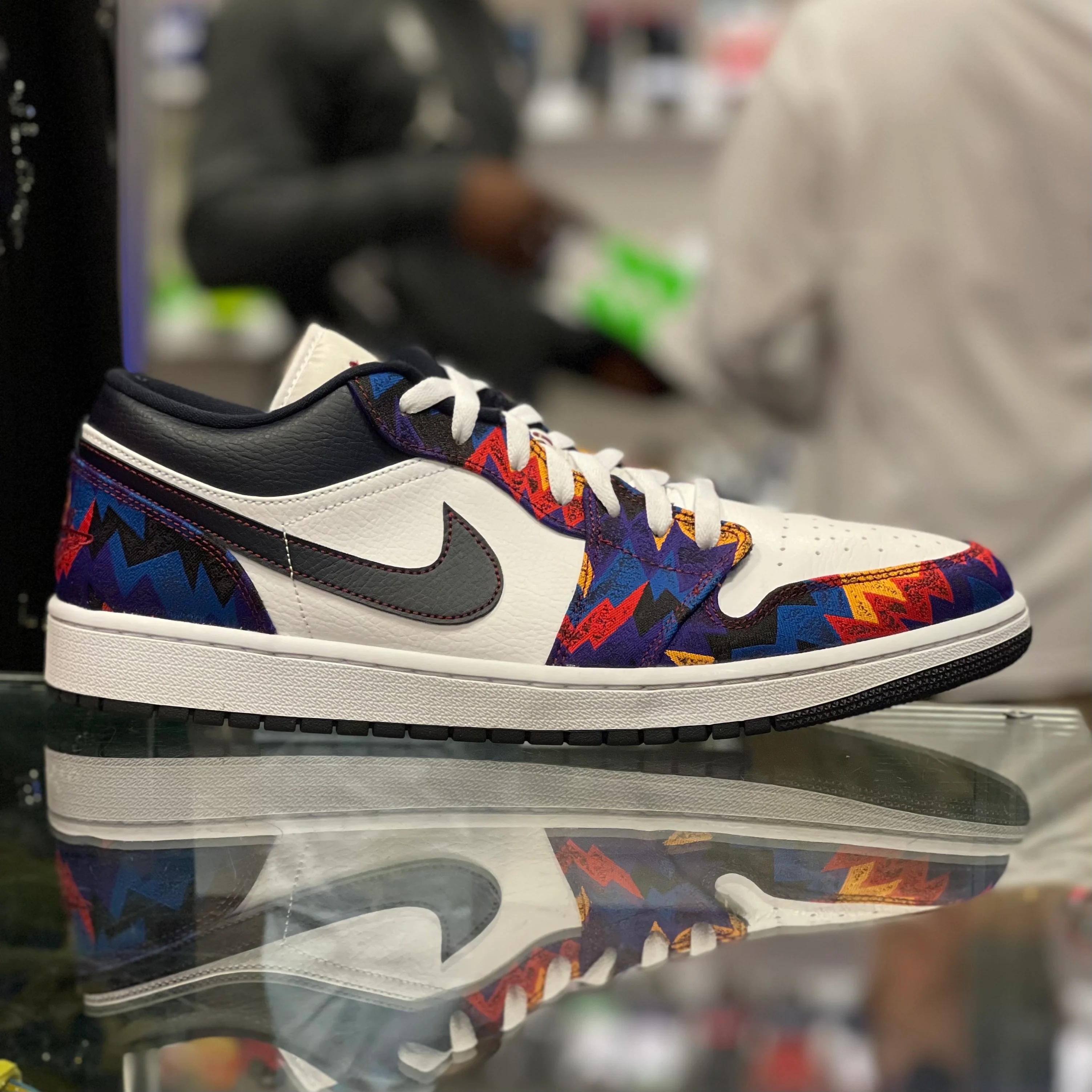 Air Jordan 1 Low SE “Nothing But Net” - Image 3