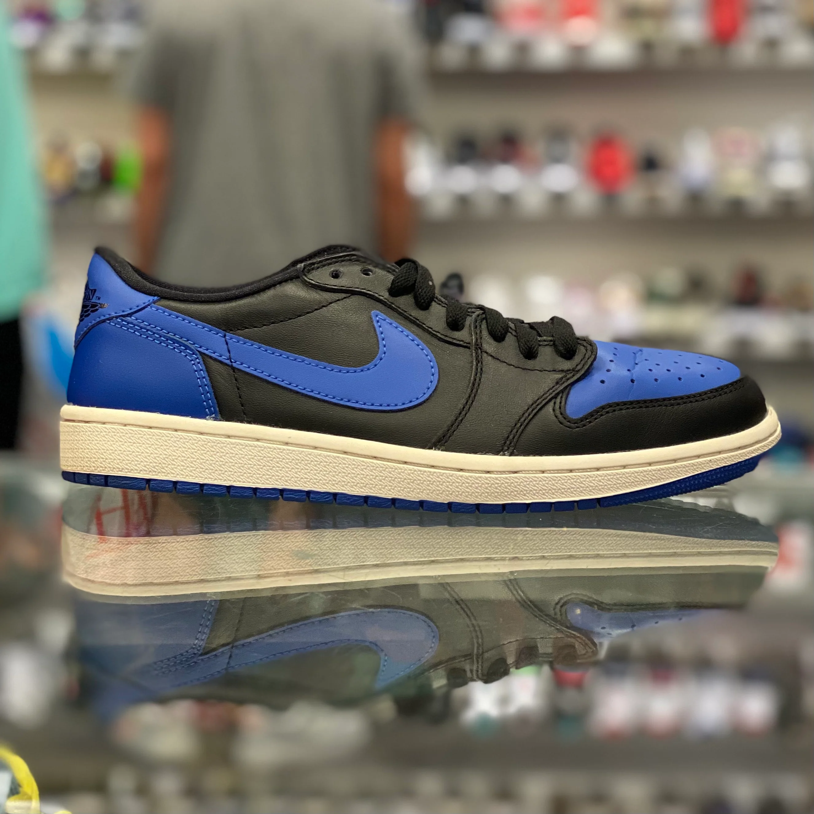 Air Jordan 1 Retro Low “Royal” - Image 2