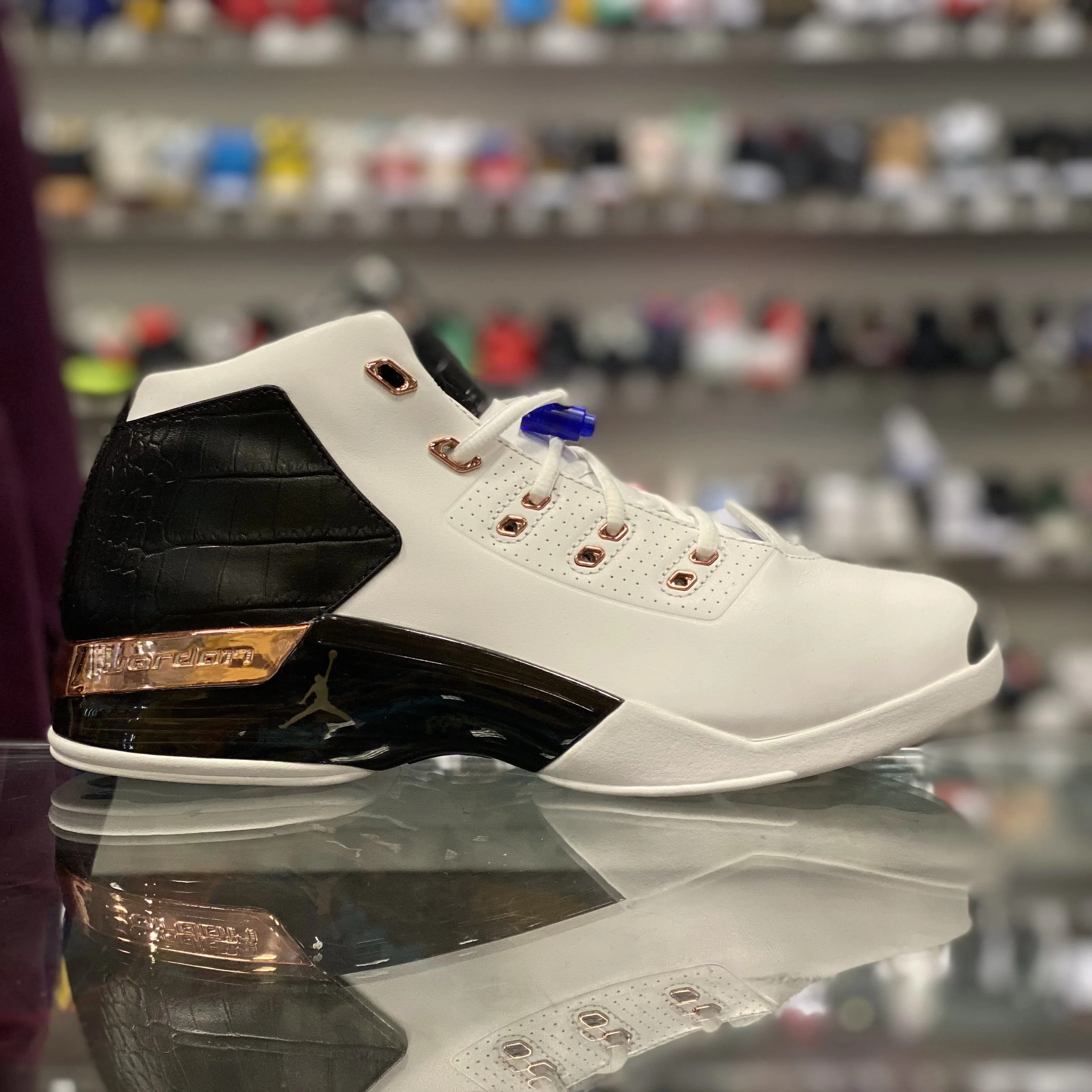 Air Jordan 17 Retro “Copper “ - Image 5