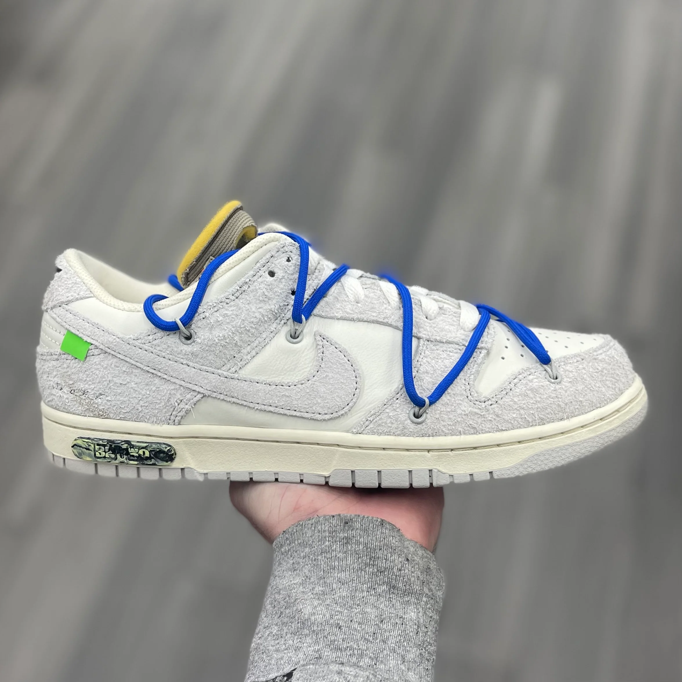 Dunk Low “Off White Lot 32” - Image 2