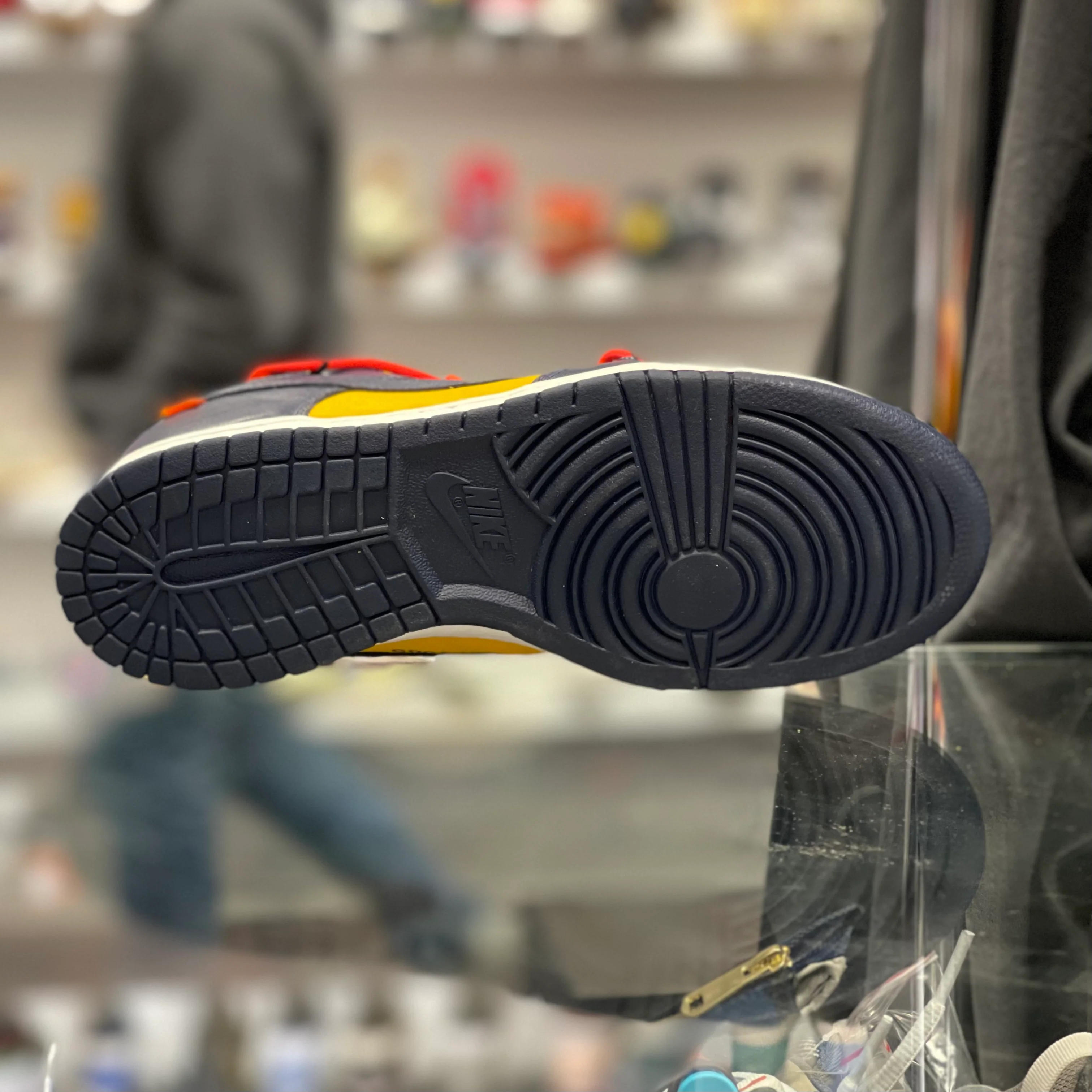 Dunk Low “Off White University Gold Midnight Navy” - Image 7