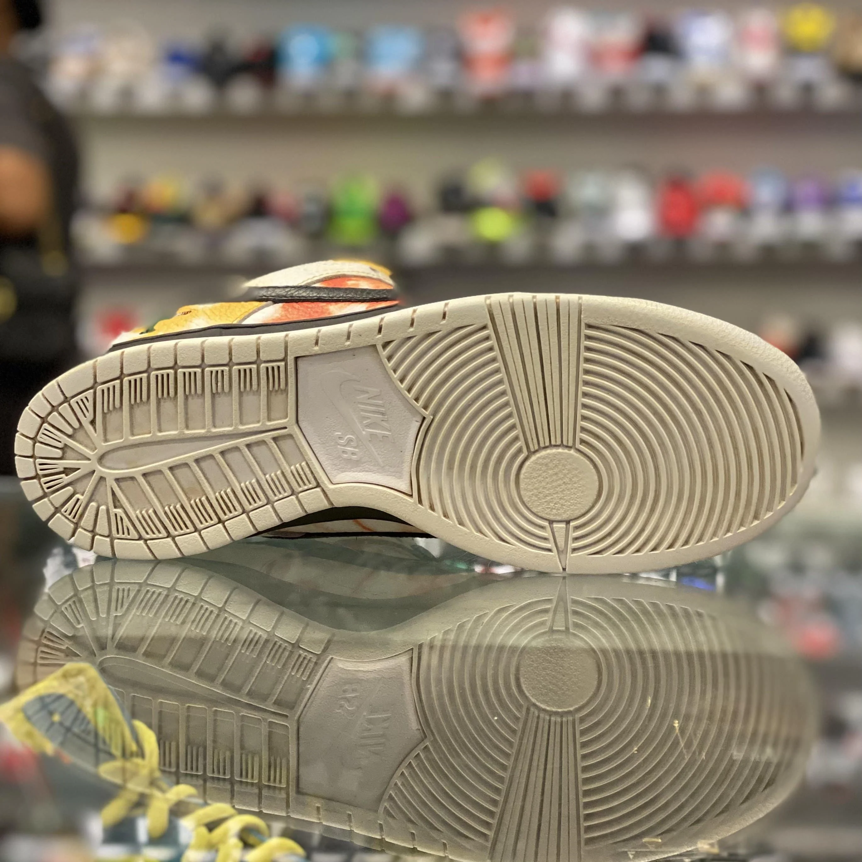 Sb Dunk Low Ray Gun “Tie-Dye Black” - Image 5